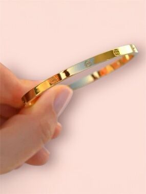 RESTOCK 🔥 Gold Tone Thin Bangle Bracelet Love Design Stainless Steel Non-Tarnish